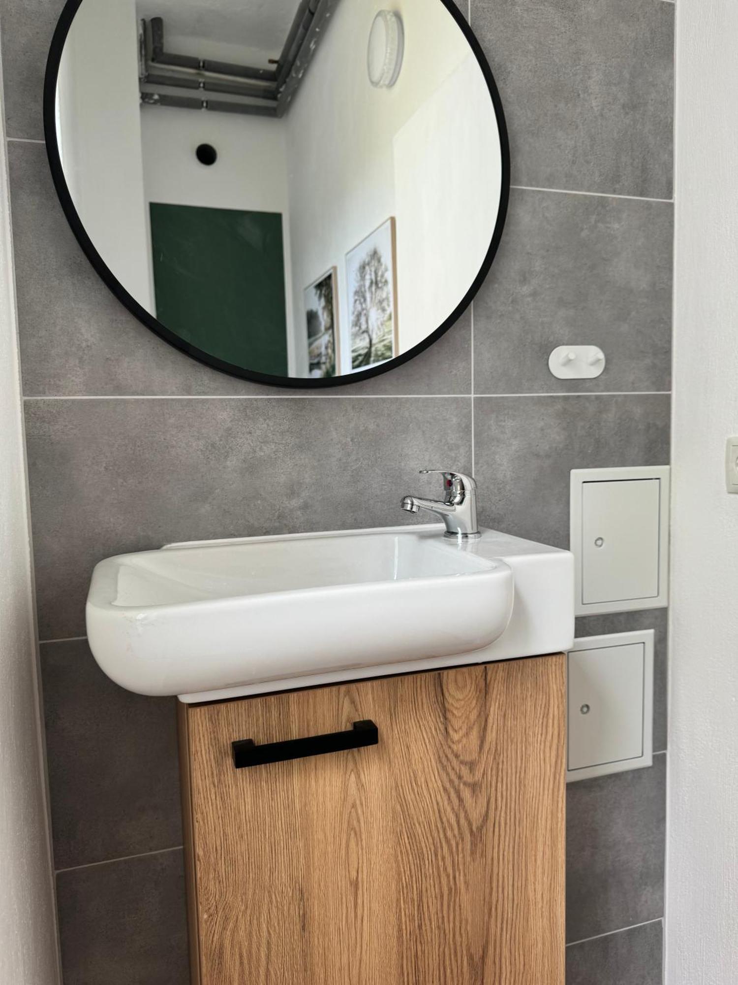 Appartement "Ilse" An Der Goitzsche Inklusive Parkplatz Bitterfeld-Wolfen ภายนอก รูปภาพ